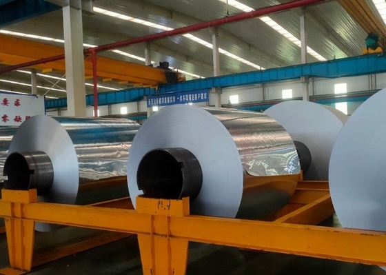 kupować 6061-0 5182 8011 Papier z folii aluminiowej do żywności 11 12 30 35 38 Micron Jumbo Roll online manufacture